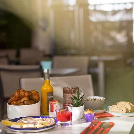 Novotel Centre Euromed Hotel 4*